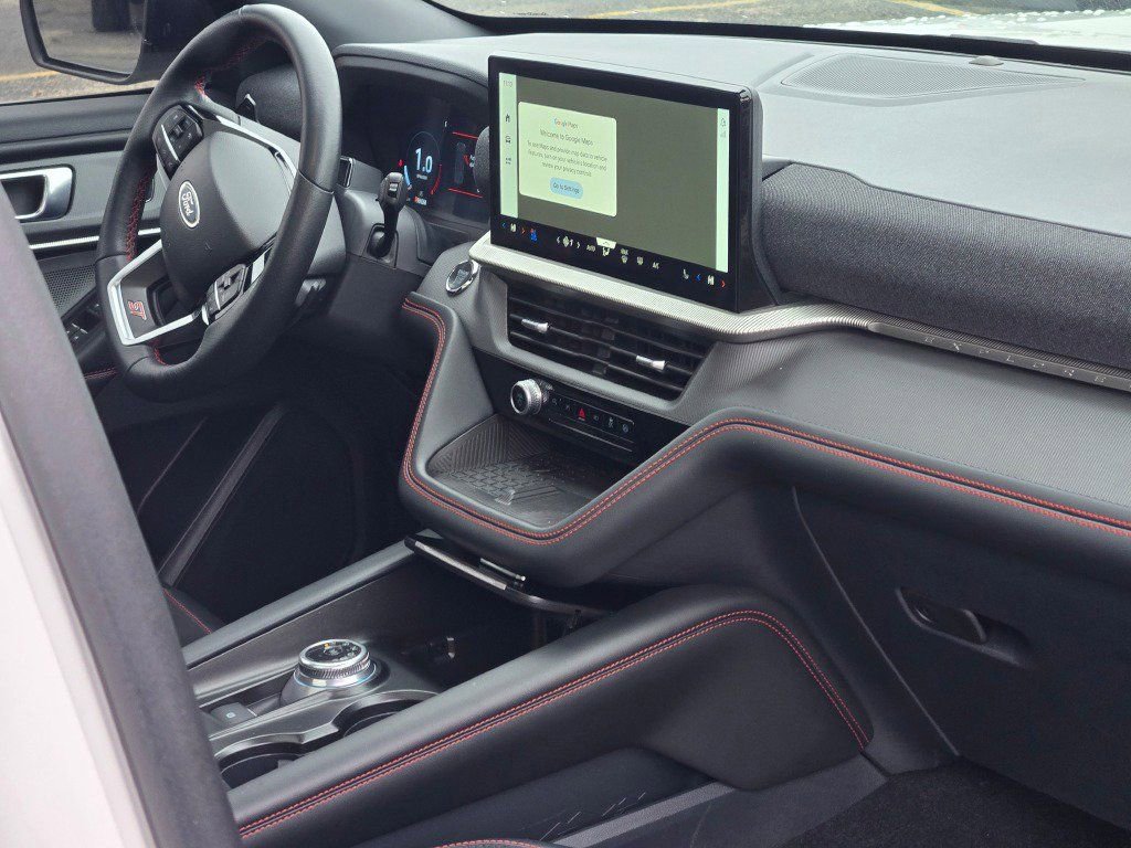 Certified 2025 Ford Explorer ST image 11