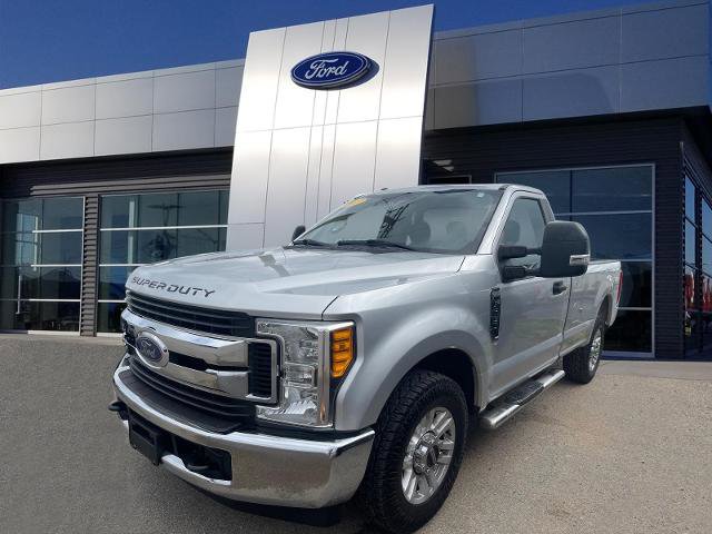 Certified 2017 Ford F250 XLT RWD image 4