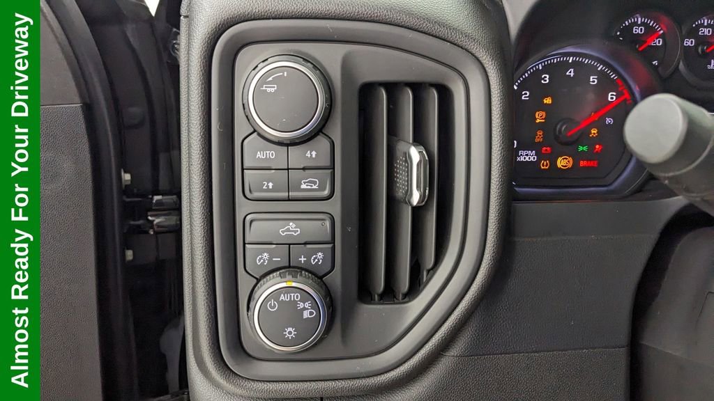 Used 2021 Chevrolet Silverado 1500 Custom image 21