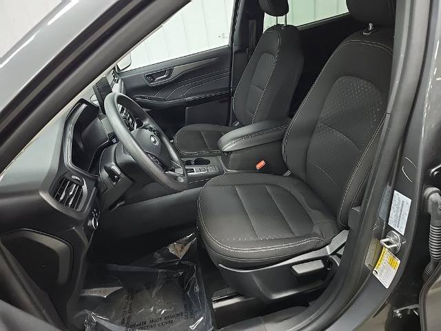 Certified 2025 Ford Escape Active AWD/4WD image 30