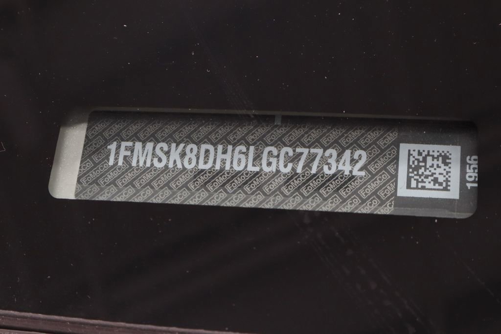 Certified 2020 Ford Explorer XLT w/ Equipment Group 202A image 37