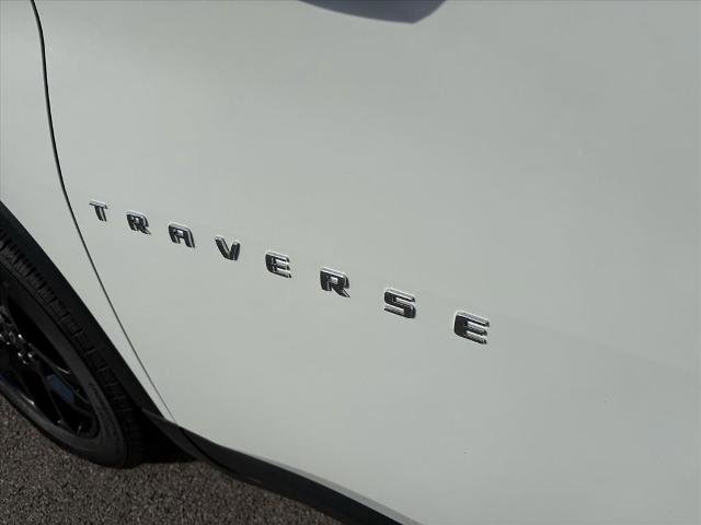 Used 2023 Chevrolet Traverse LT image 6