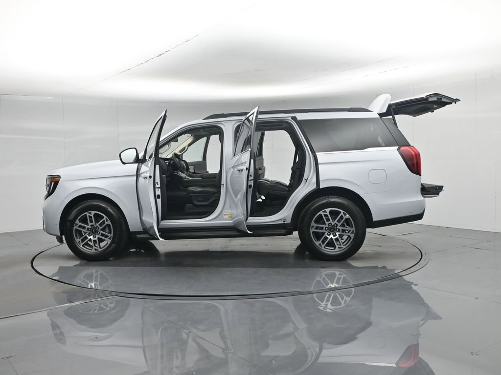 Certified 2025 Ford Expedition Active RWD image 40