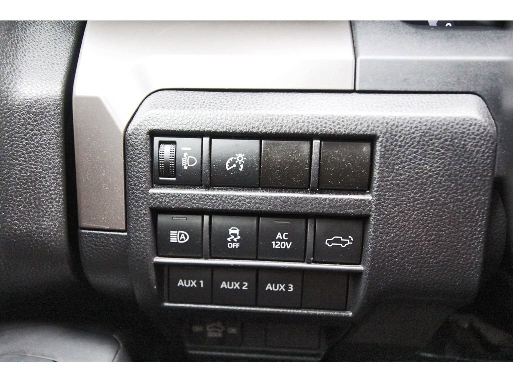 Used 2024 Toyota Tacoma TRD Sport w/ TRD Sport Premium Package AWD/4WD image 20