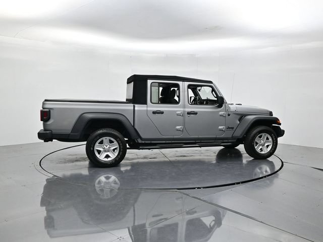 Used 2020 Jeep Gladiator Sport w/ Quick Order Package 24S AWD/4WD image 2
