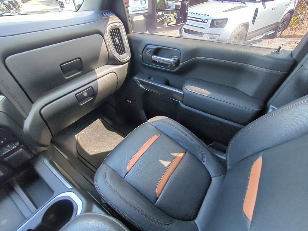 Used 2021 GMC Sierra 2500 AT4 w/ AT4 Premium Plus Package AWD/4WD image 21