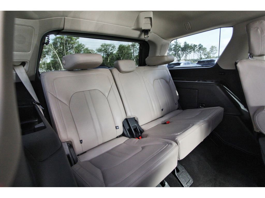 Certified 2023 Ford Expedition Limited RWD image 10