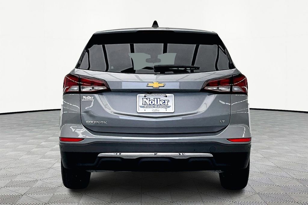 Used 2024 Chevrolet Equinox LT image 3