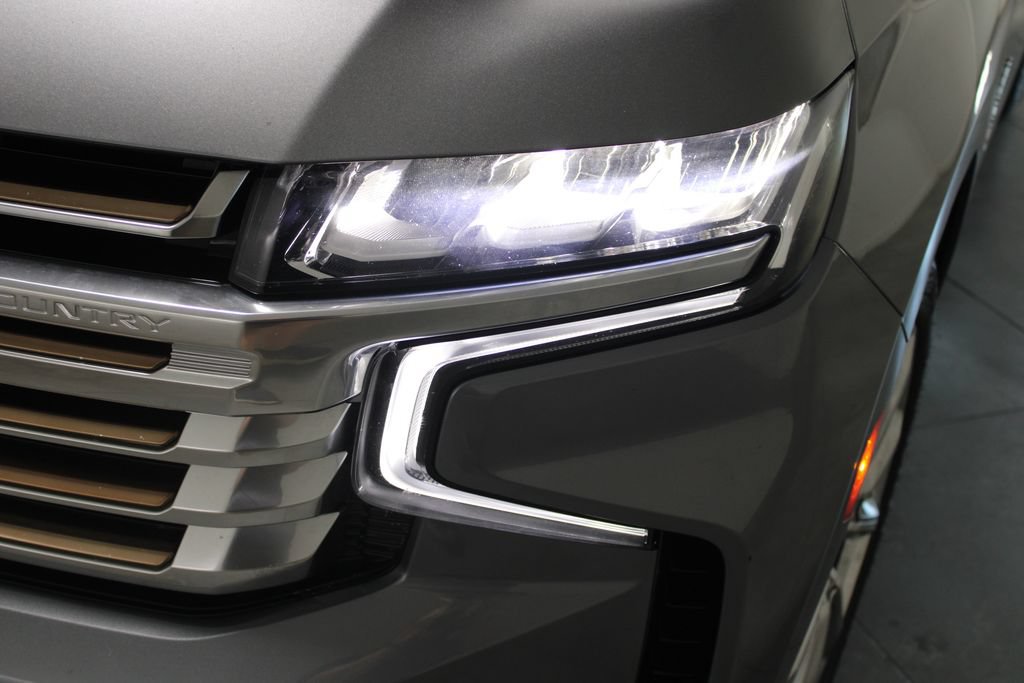 Used 2021 Chevrolet Suburban High Country RWD image 65
