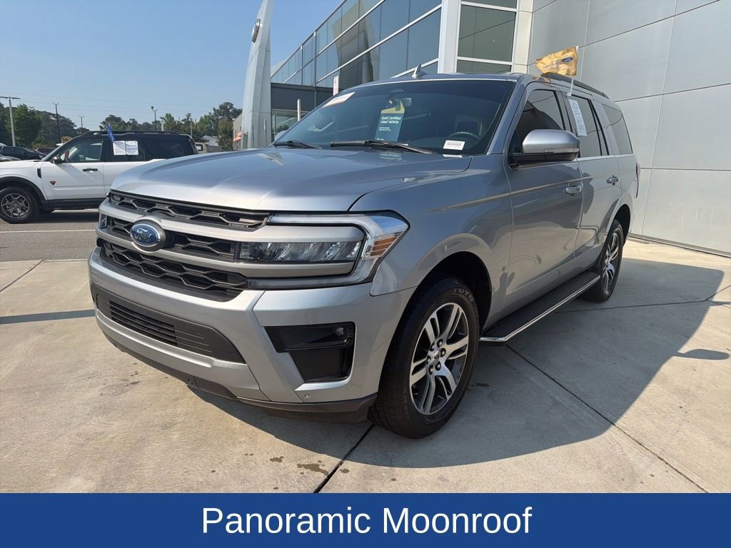 Certified 2023 Ford Expedition XLT image 3