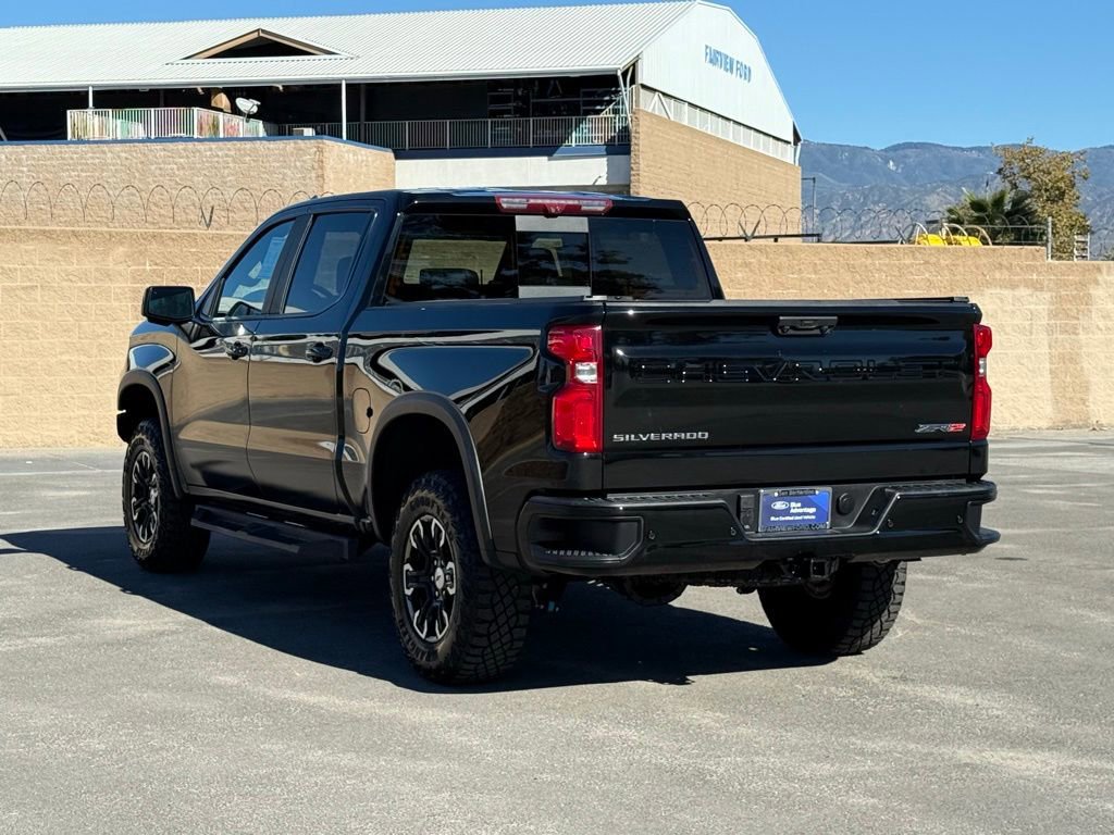 Used 2024 Chevrolet Silverado 1500 ZR2 w/ Technology Package image 4