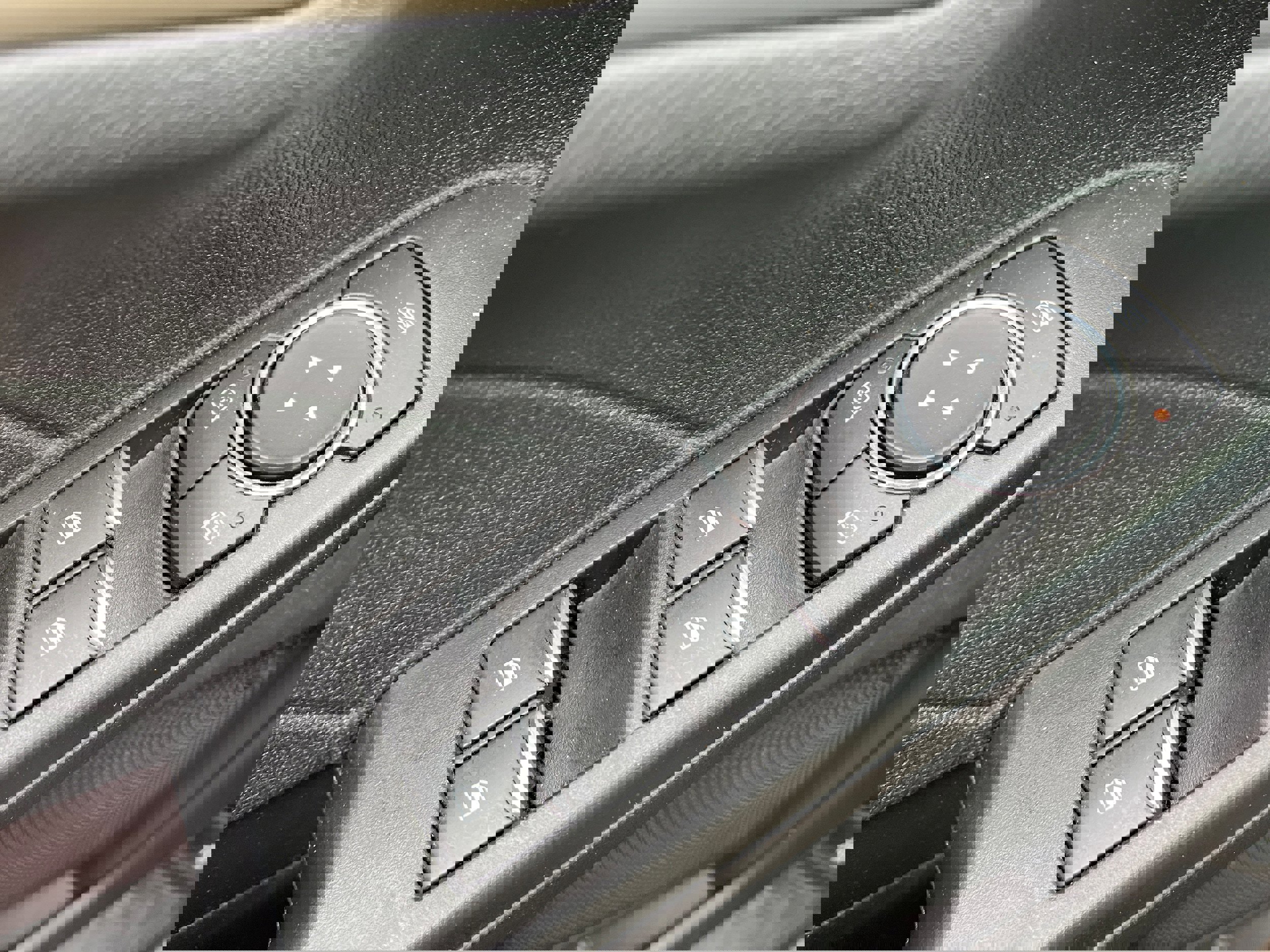 Certified 2022 Ford Escape SE w/ Cold Weather Package image 21