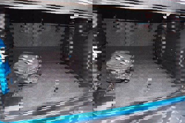 Used 2024 Jeep Wrangler Unlimited Sahara w/ Technology Group image 14