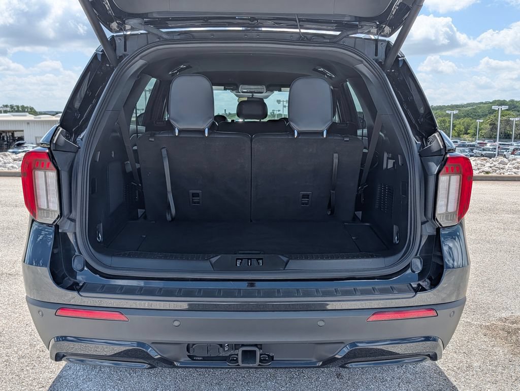 Certified 2025 Ford Explorer ST-Line w/ ST-Line Street Pack AWD/4WD image 6