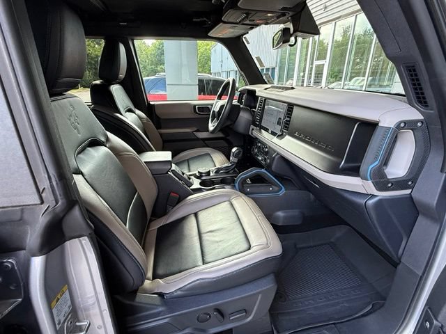 Certified 2022 Ford Bronco Wildtrak AWD/4WD image 18