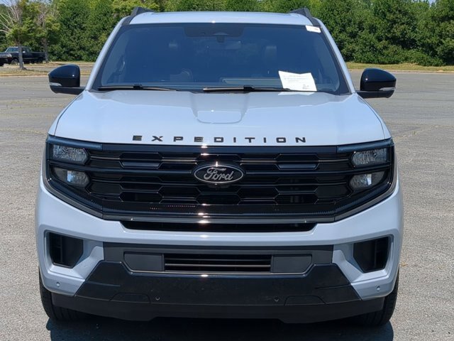 Certified 2025 Ford Expedition Max Platinum w/ Stealth Performance Package AWD/4WD image 9