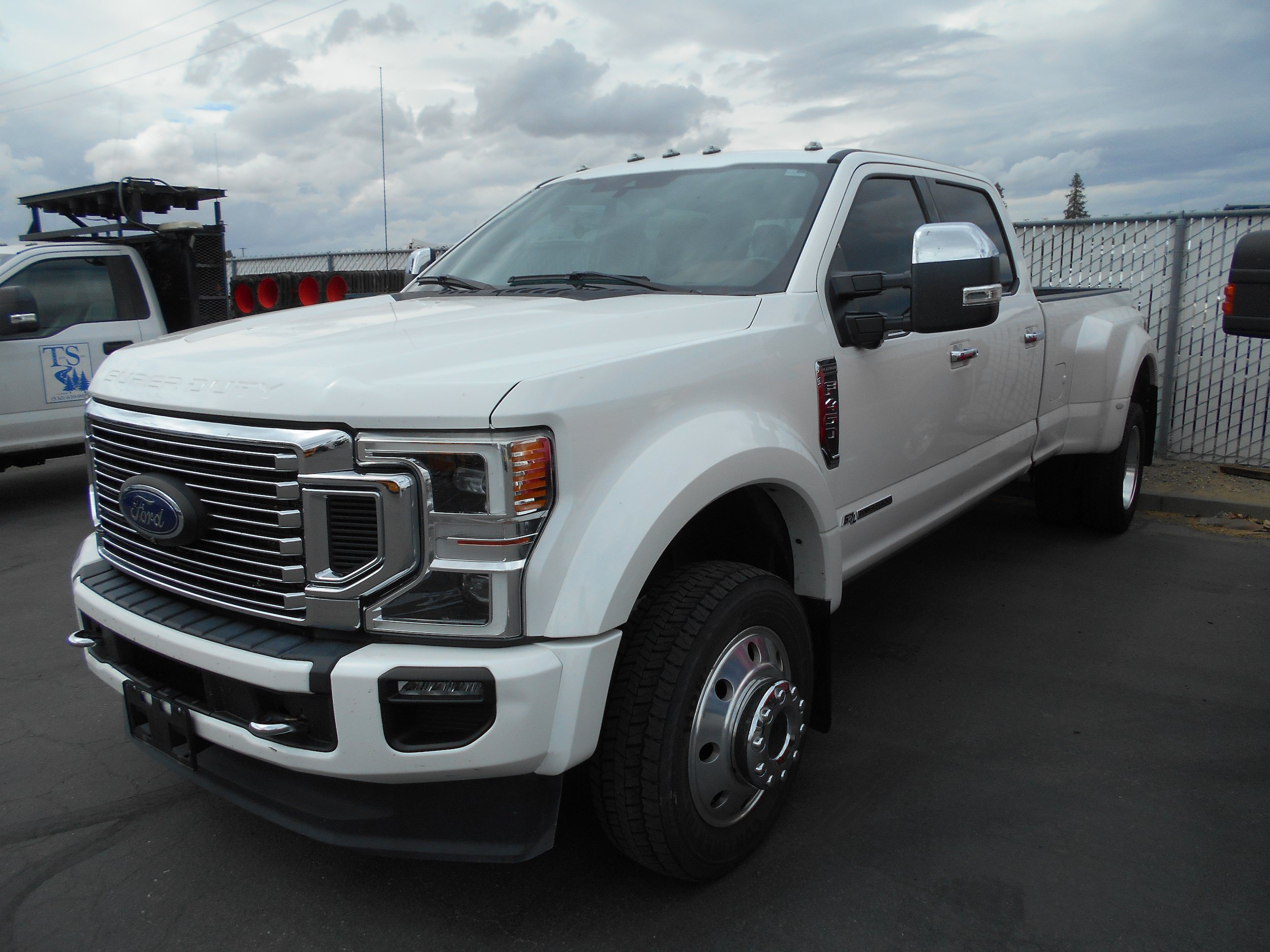 Certified 2020 Ford F450 Platinum w/ FX4 Off-Road Package