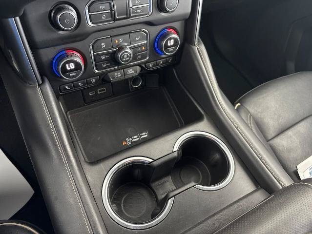 Used 2022 Chevrolet Suburban Premier AWD/4WD image 18