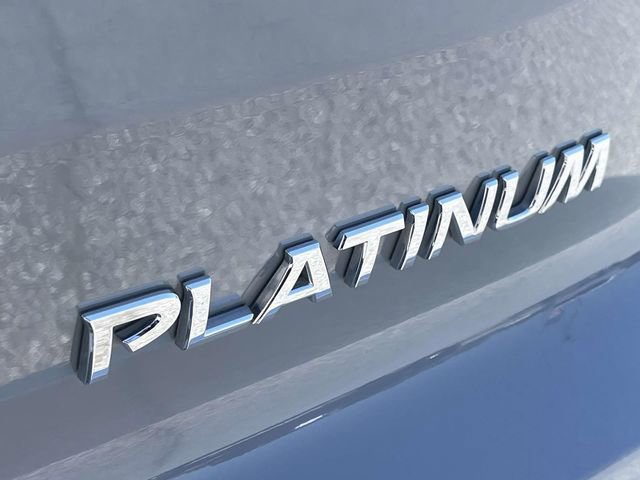 Used 2024 Nissan Pathfinder Platinum image 8