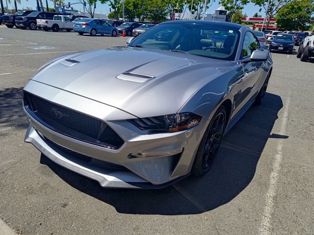 Certified 2020 Ford Mustang GT Premium w/ Black Accent Package RWD image 4