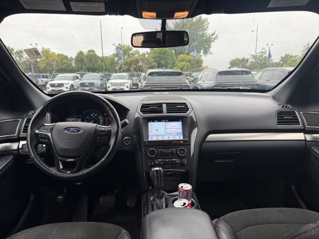 Certified 2018 Ford Explorer XLT w/ Equipment Group 202A AWD/4WD image 2