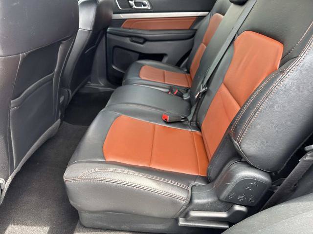 Certified 2019 Ford Explorer XLT w/ Equipment Group 202A FWD image 16