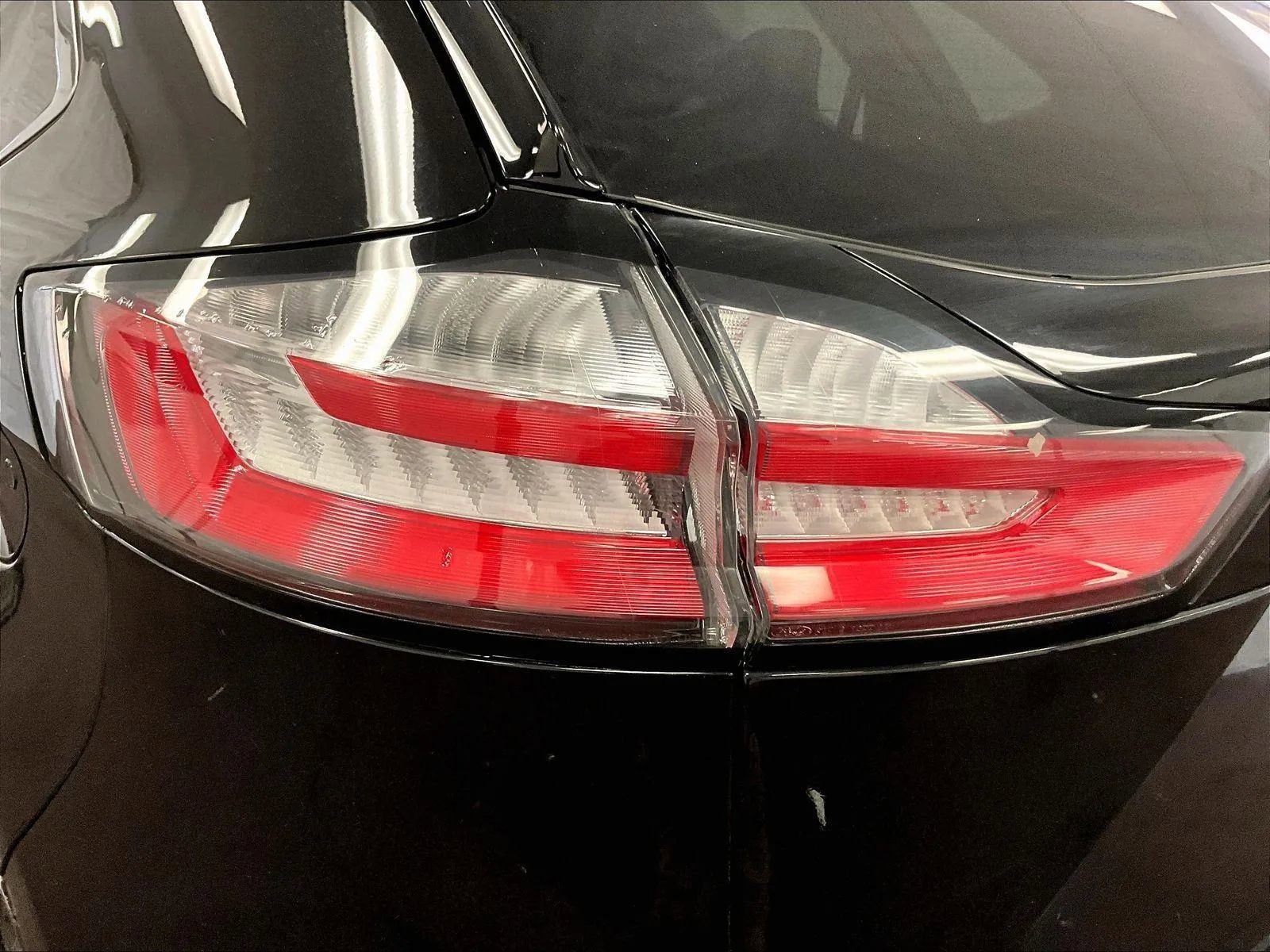 Certified 2022 Ford Edge SEL w/ Sport Appearance Package image 28