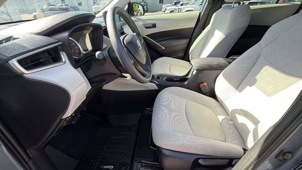 Used 2022 Toyota Corolla Cross L FWD image 22