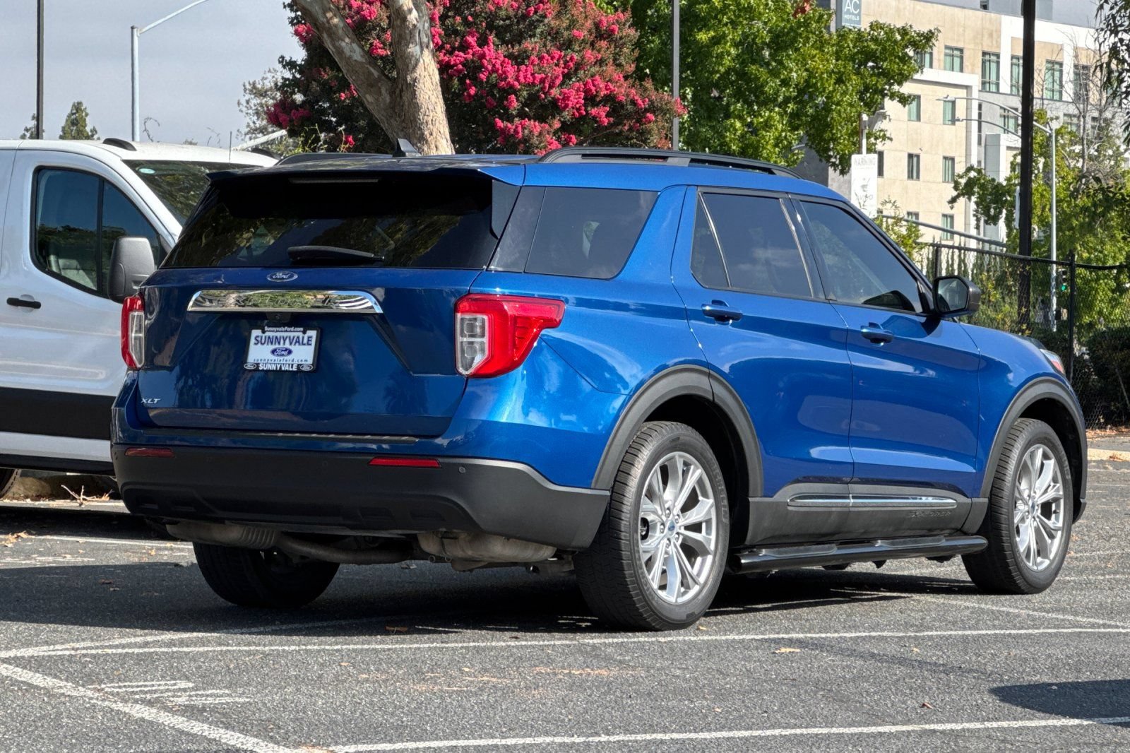 Certified 2021 Ford Explorer XLT RWD image 4