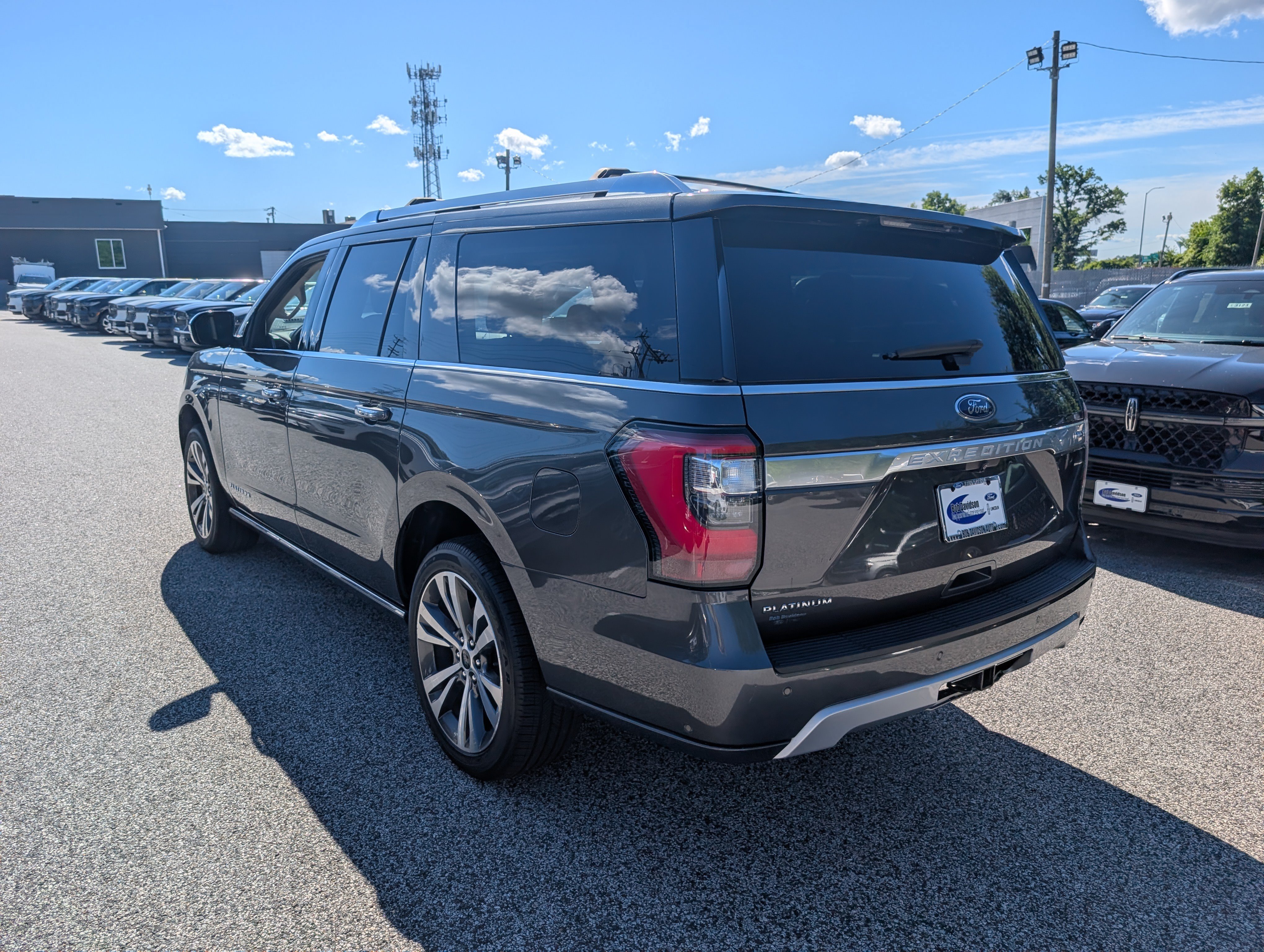 Certified 2020 Ford Expedition Max Platinum AWD/4WD image 5