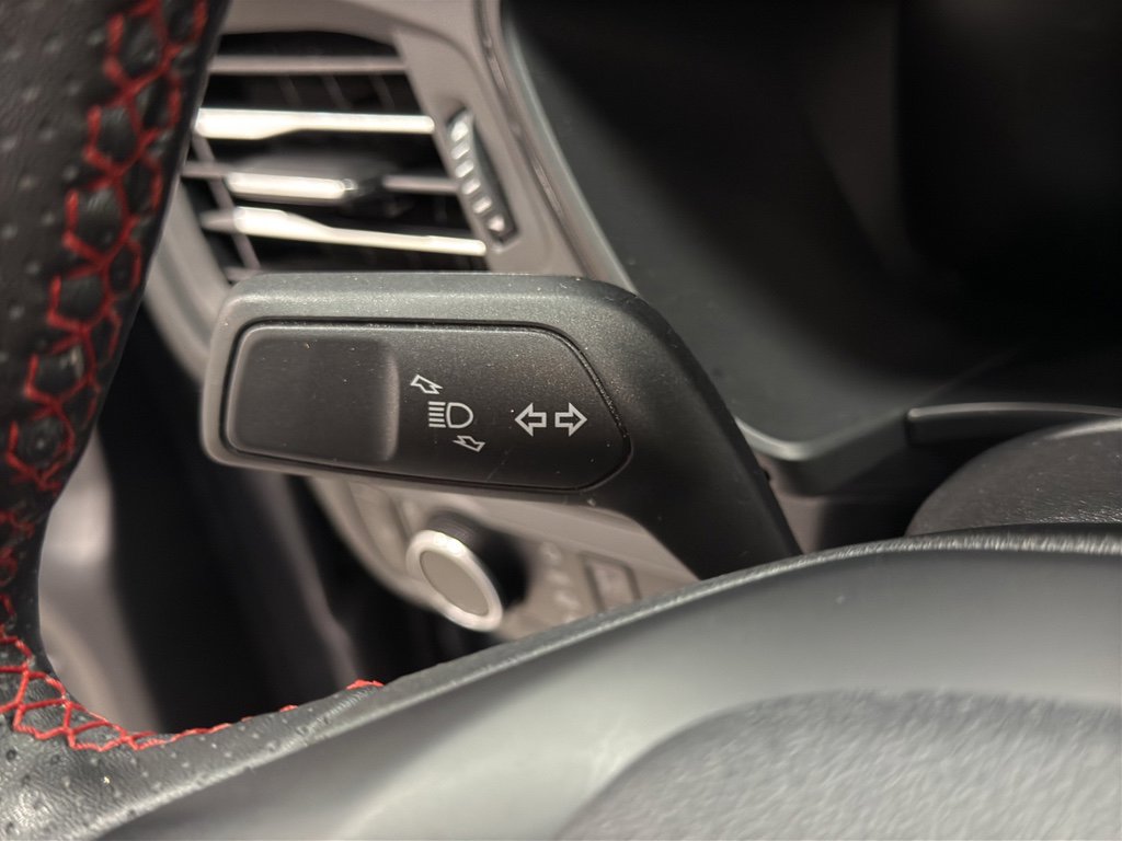 Certified 2024 Ford Escape ST-Line image 16