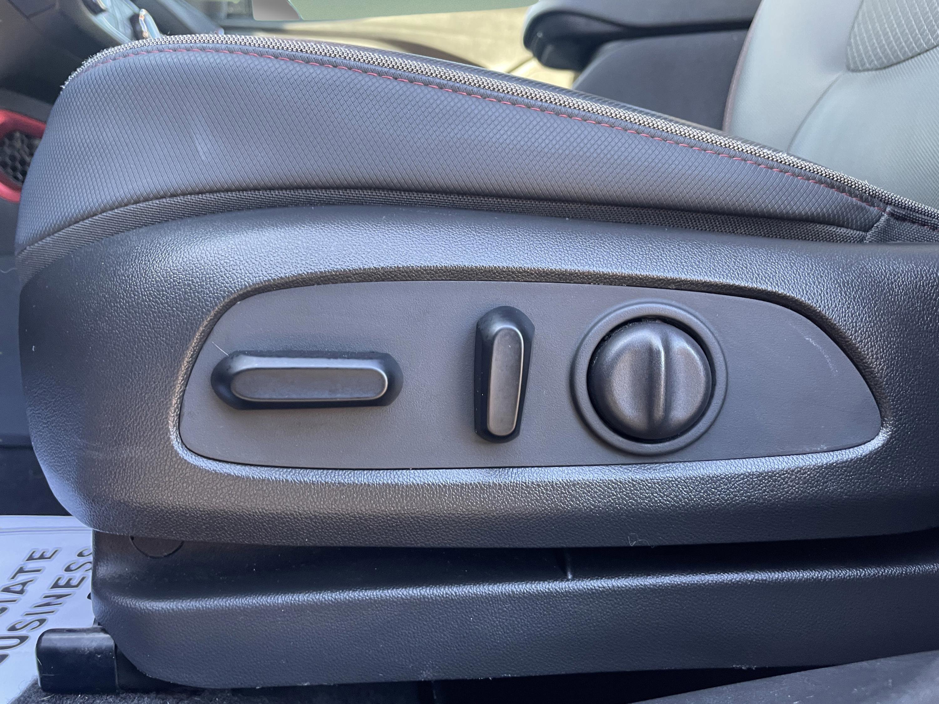 Used 2022 Chevrolet TrailBlazer RS image 14