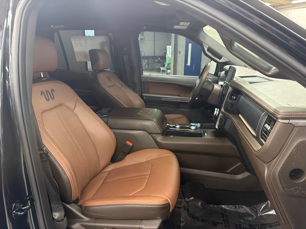 Certified 2024 Ford Expedition Max King Ranch AWD/4WD image 9