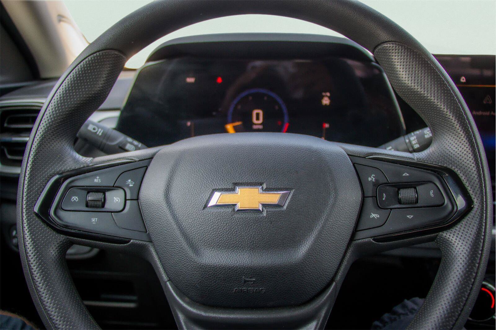 Used 2025 Chevrolet TrailBlazer LT FWD image 9