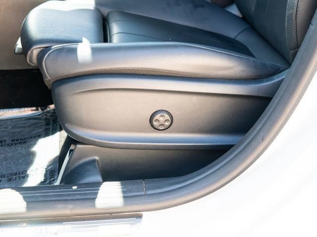 Used 2021 Mercedes-Benz GLA 250 4MATIC image 23