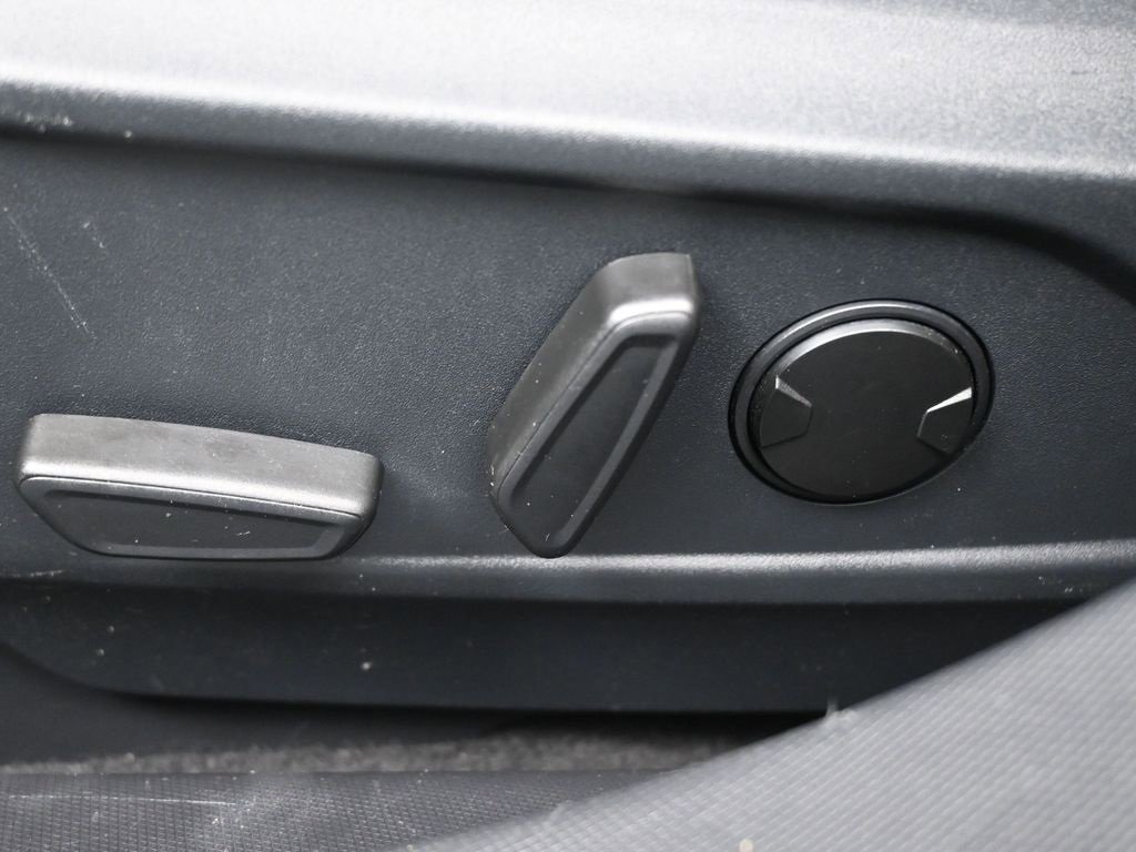 Certified 2021 Ford Mustang Mach-E Select w/ Comfort/Technology Package image 31