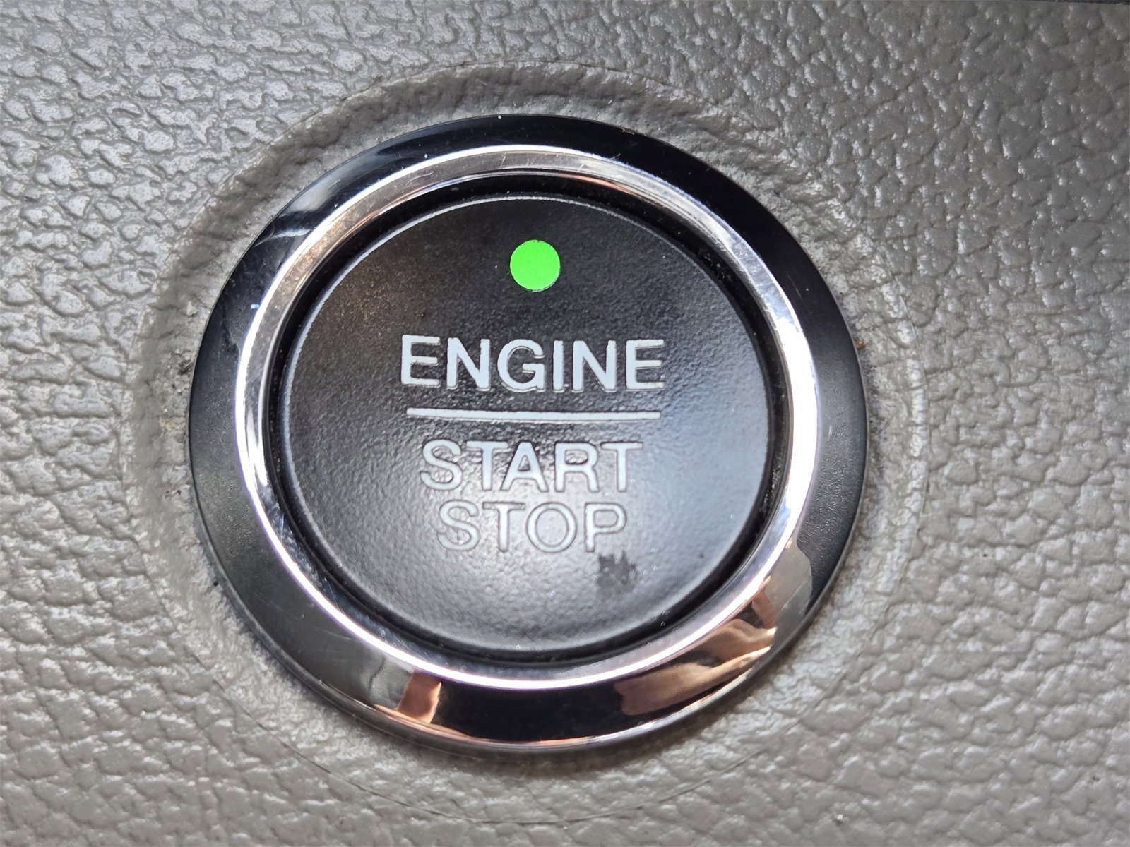 Certified 2017 Ford F150 Lariat image 19