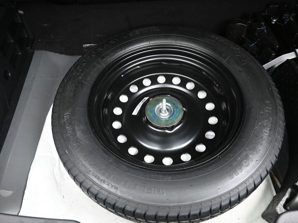 Used 2021 Volkswagen Atlas Cross Sport SEL R-Line image 26