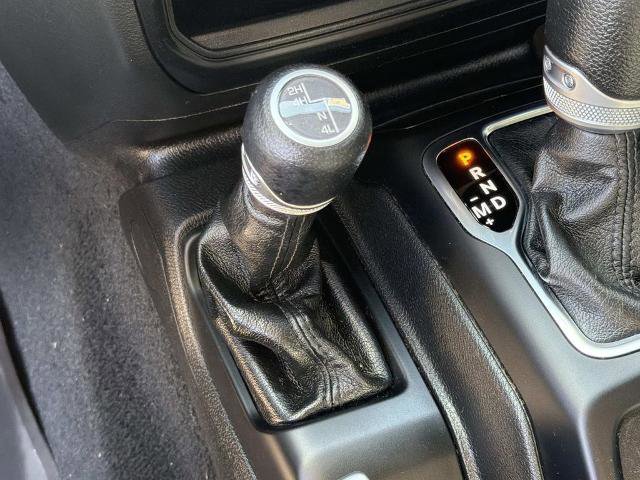 Used 2023 Jeep Gladiator Willys image 13