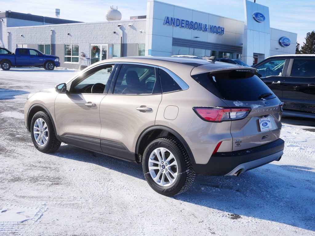 Certified 2020 Ford Escape SE image 7