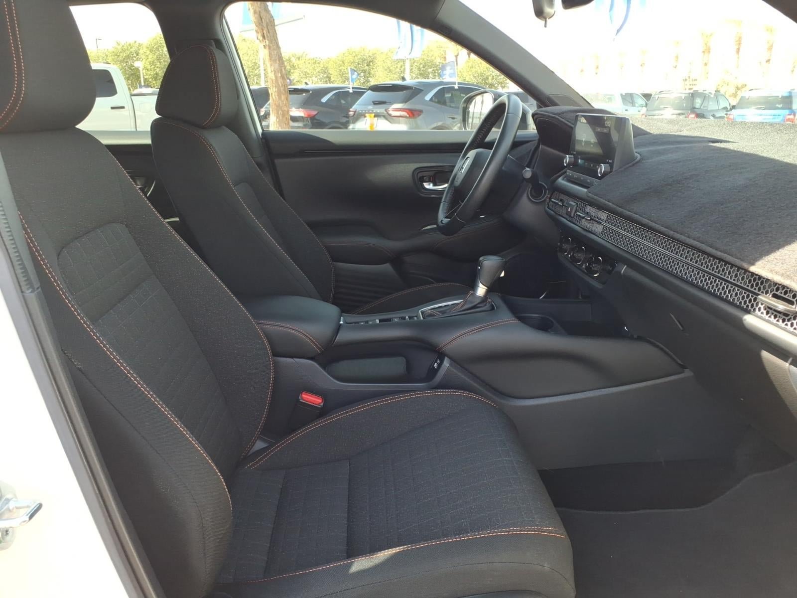 Used 2023 Honda HR-V Sport image 11