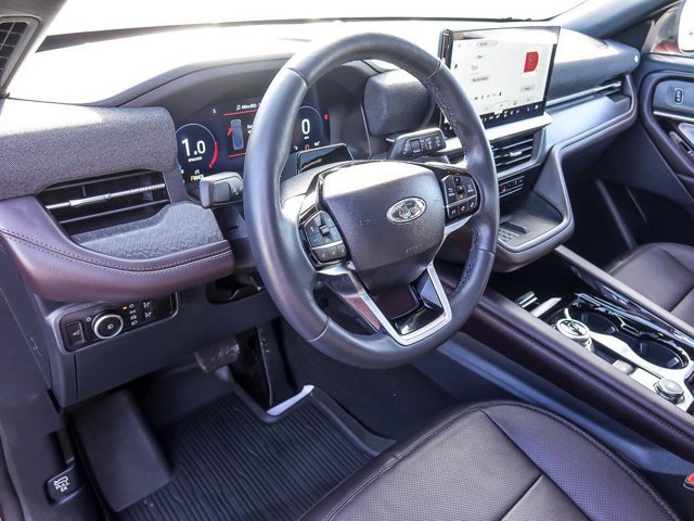 Certified 2025 Ford Explorer Platinum w/ Ultimate Package image 14
