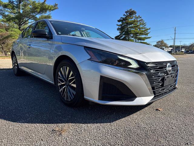 Used 2024 Nissan Altima 2.5 SV FWD image 9