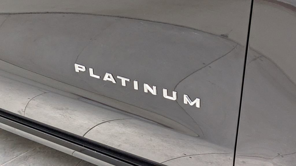 Certified 2025 Ford Expedition Platinum image 44
