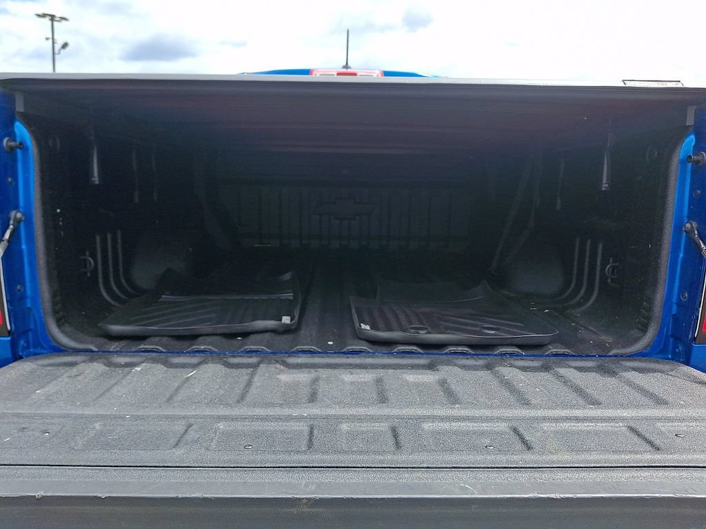 Used 2022 Chevrolet Colorado Z71 w/ Safety Package AWD/4WD image 30