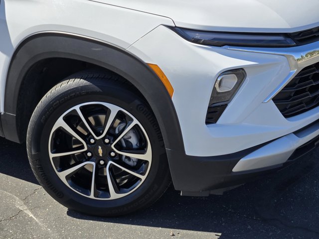 Used 2025 Chevrolet TrailBlazer LT FWD image 9