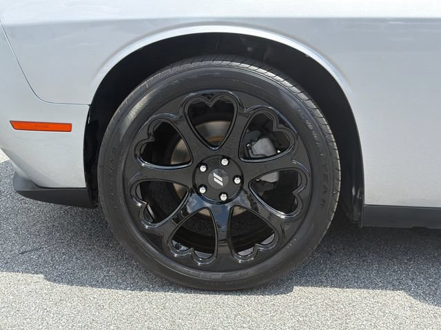 Used 2023 Dodge Challenger SXT w/ Blacktop Package RWD image 13
