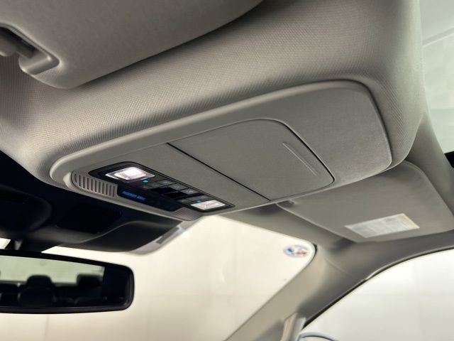 Certified 2025 Ford Expedition Active AWD/4WD image 17