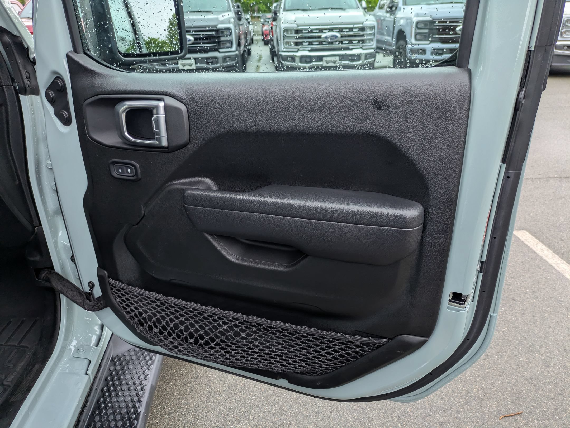 Used 2024 Jeep Wrangler Unlimited Sport AWD/4WD image 38