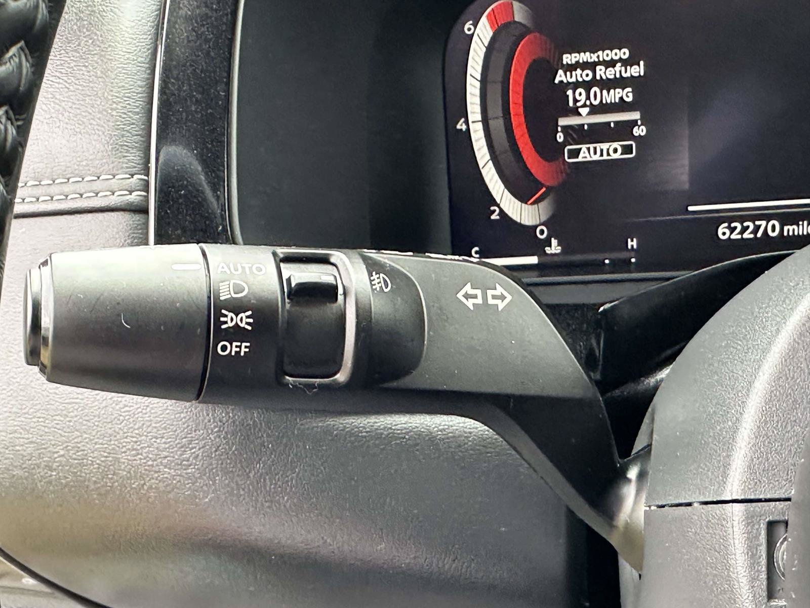 Used 2023 Nissan Pathfinder Platinum AWD/4WD image 18